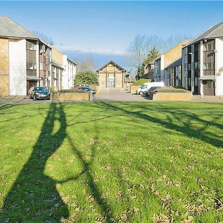 Manor Place Apartment Thamesmead Thamesmead  外观 照片
