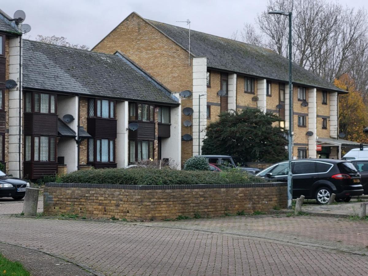 Manor Place Apartment Thamesmead Thamesmead  外观 照片
